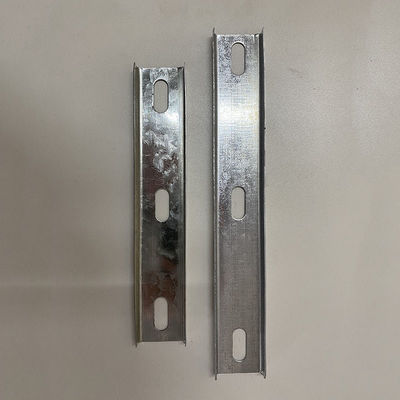 গুণ  Smooth Surface Cable Tray Fittings Bridge Cross Arm 1.5mm Thickness কারখানা